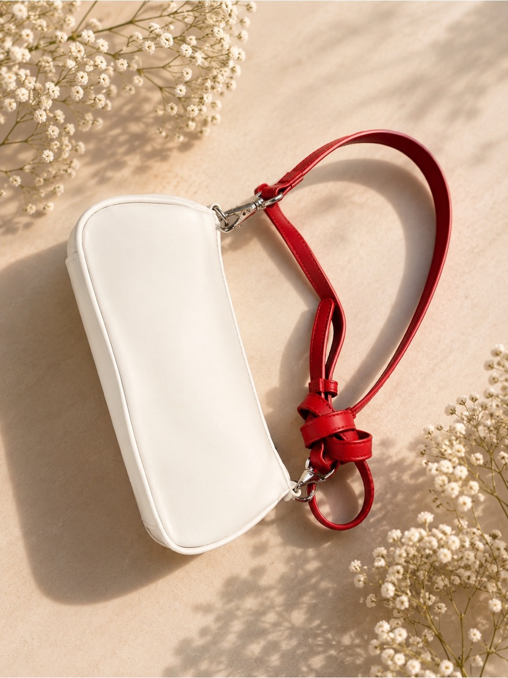 Betsey Johnson Baseball XOX Shoulder Bag NWT White/Red Purse hot dog charm - Picture 2 of 4